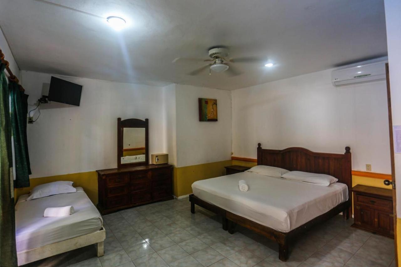 Hotel Vista Caribe 5Ta Av A 5 Pasos De La Playa Playa del Carmen Dış mekan fotoğraf