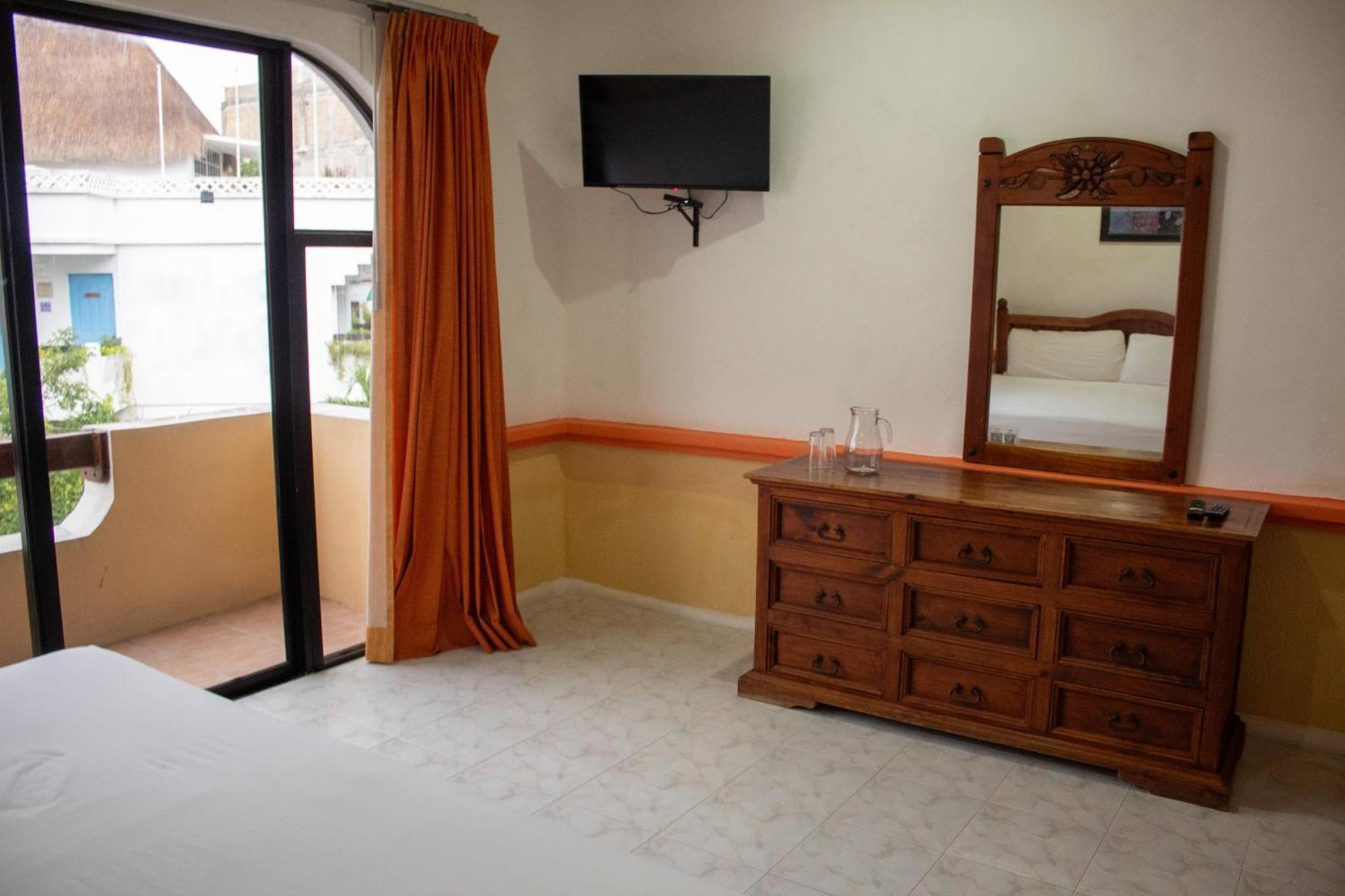 Hotel Vista Caribe 5Ta Av A 5 Pasos De La Playa Playa del Carmen Dış mekan fotoğraf