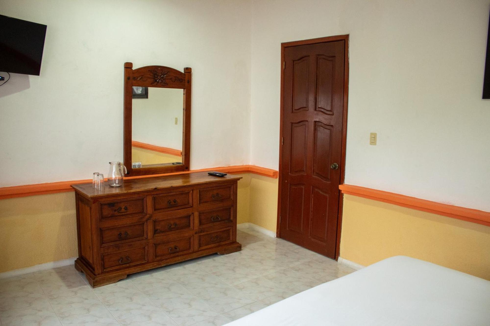 Hotel Vista Caribe 5Ta Av A 5 Pasos De La Playa Playa del Carmen Dış mekan fotoğraf
