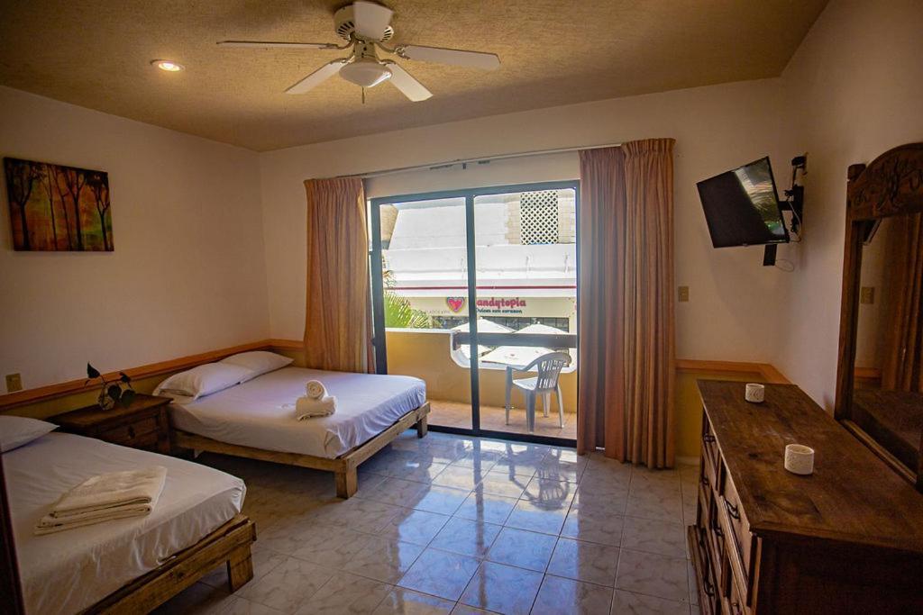 Hotel Vista Caribe 5Ta Av A 5 Pasos De La Playa Playa del Carmen Dış mekan fotoğraf
